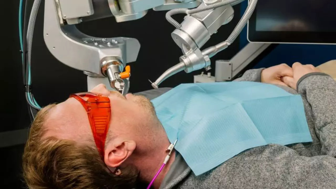 Robot Dentist Performs World’s First Fully Automated Procedure 