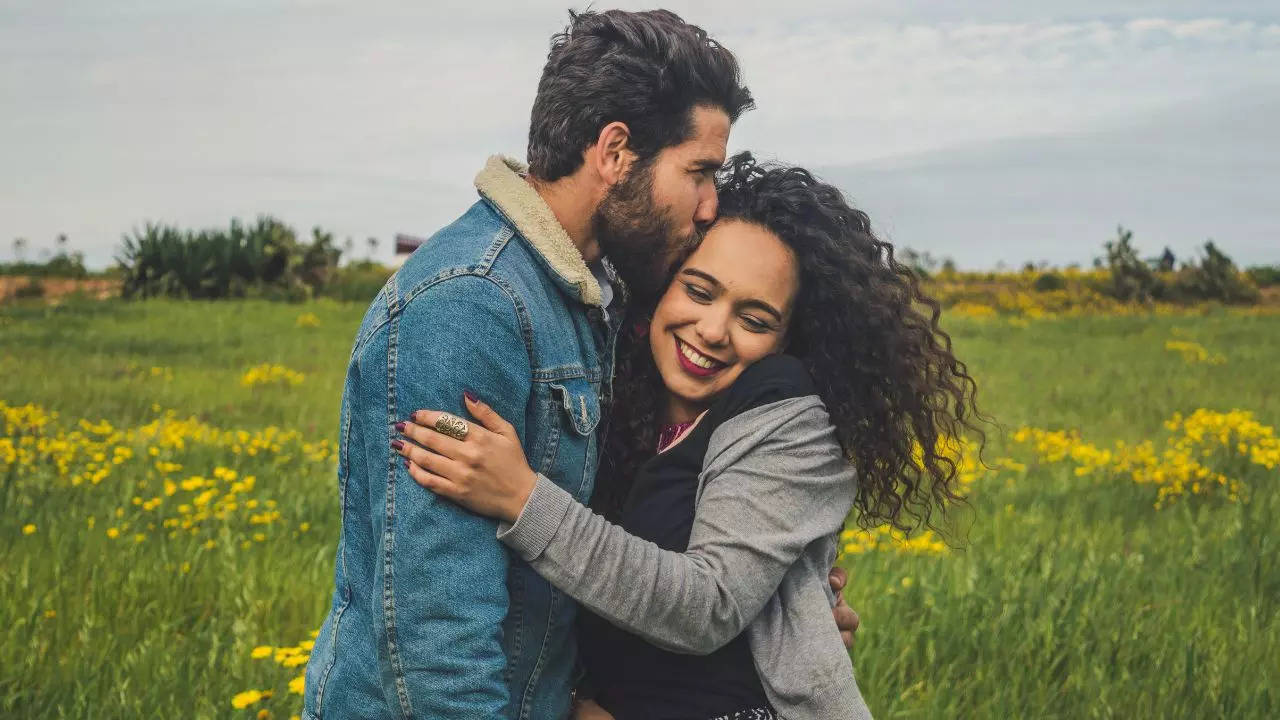 6 Things Men Do Only For The Woman They Love