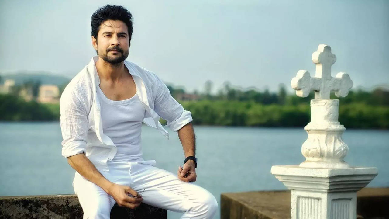 Actors On Azaadi: Rajeev Khandelwal says freedom is a huge responsibility. (Image Credit: Instagram)