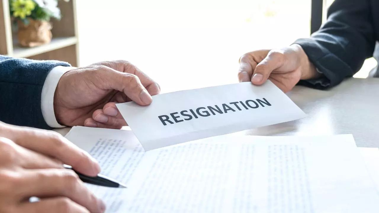 Step-by-step Process To Tell Your Boss That You Want To Resign