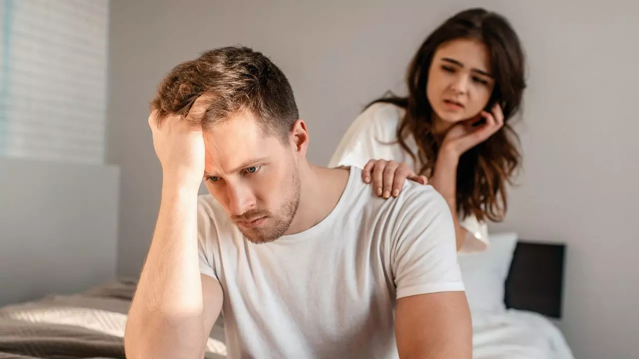 Signs You're Stuck In A Loveless Marriage