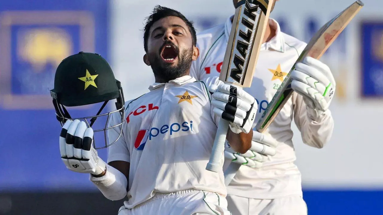 Saud Shakeel during a Test match for Pakistan