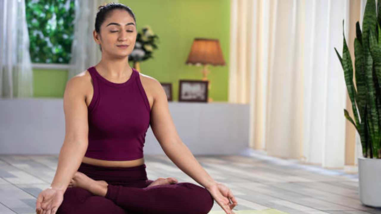 benefits-of-meditation-before-sleep-9-reasons-why-you-should-meditate