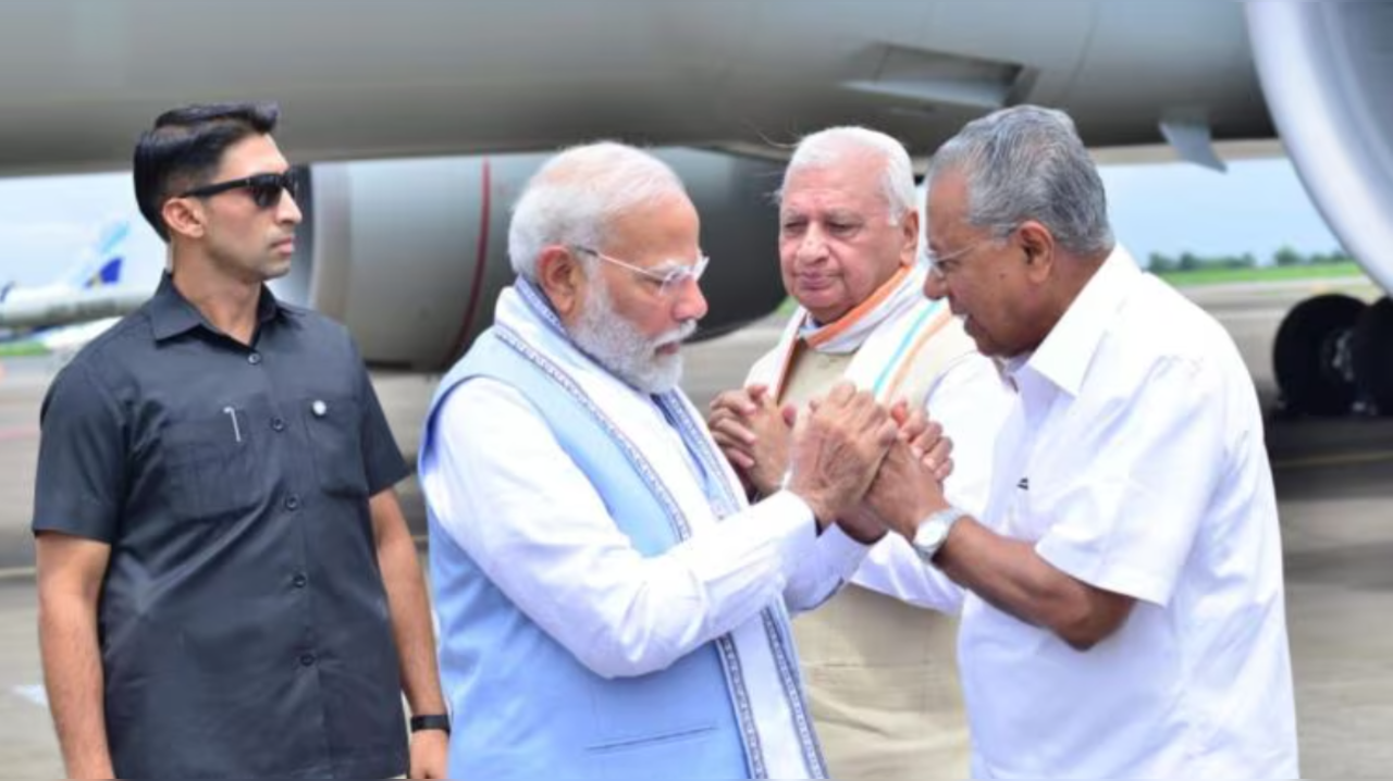 PM Modi with Pinarai Vijayan