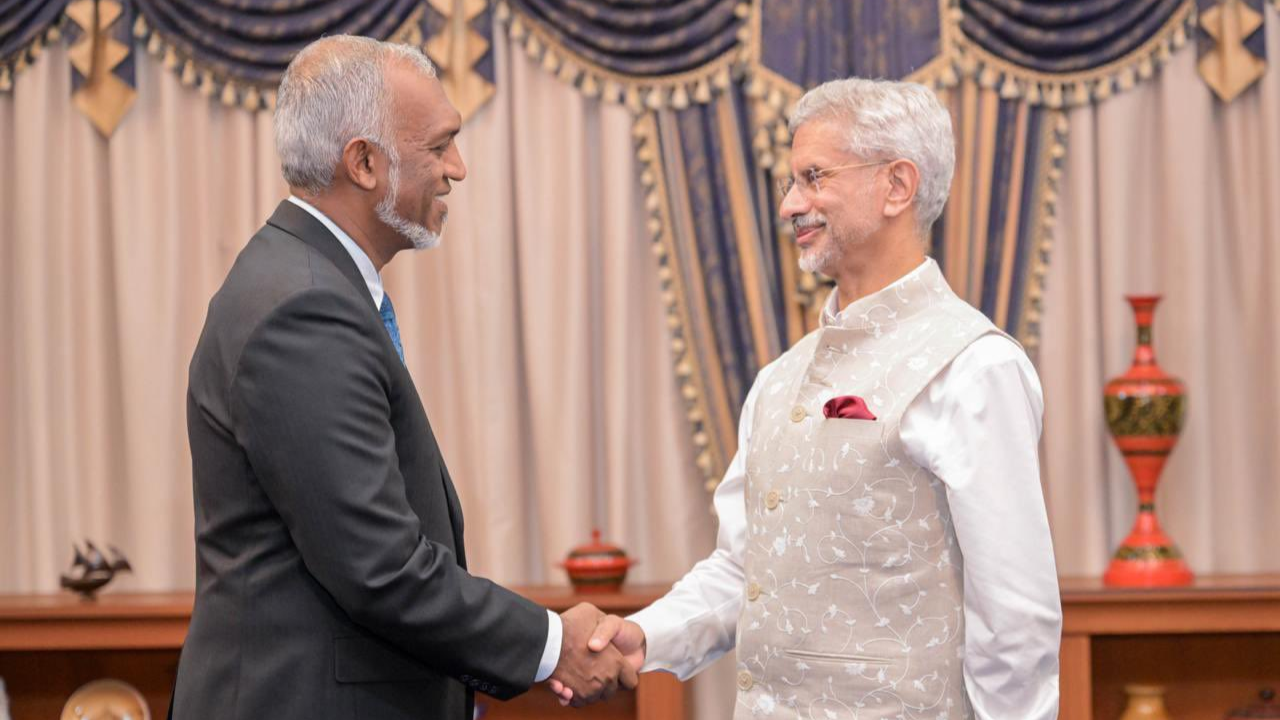 EAM Jaishankar with Maldives President Mohamed Muizzu