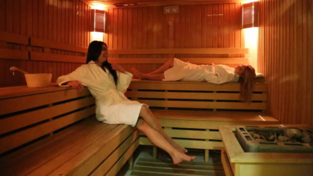 Sauna Time May Combat Menopause-Linked Weight Gain: Study