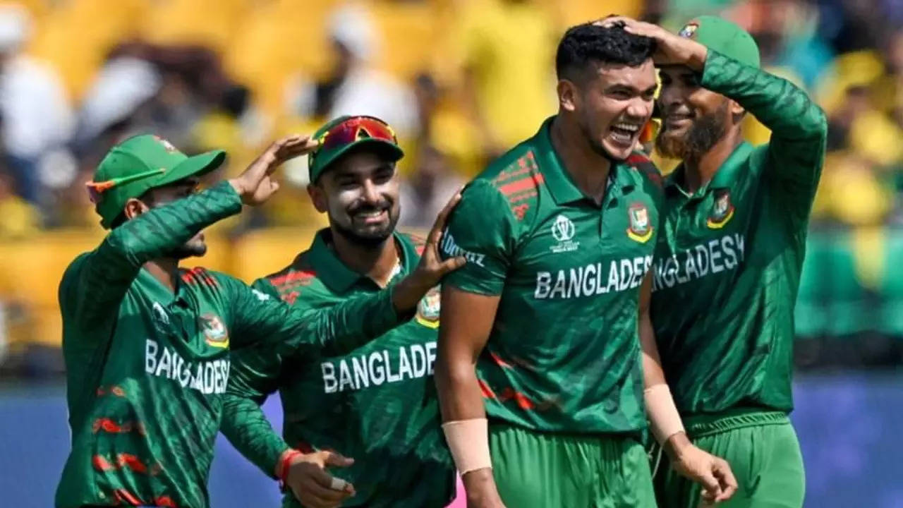 Taskin Ahmed during a white ball match for Bangladesh