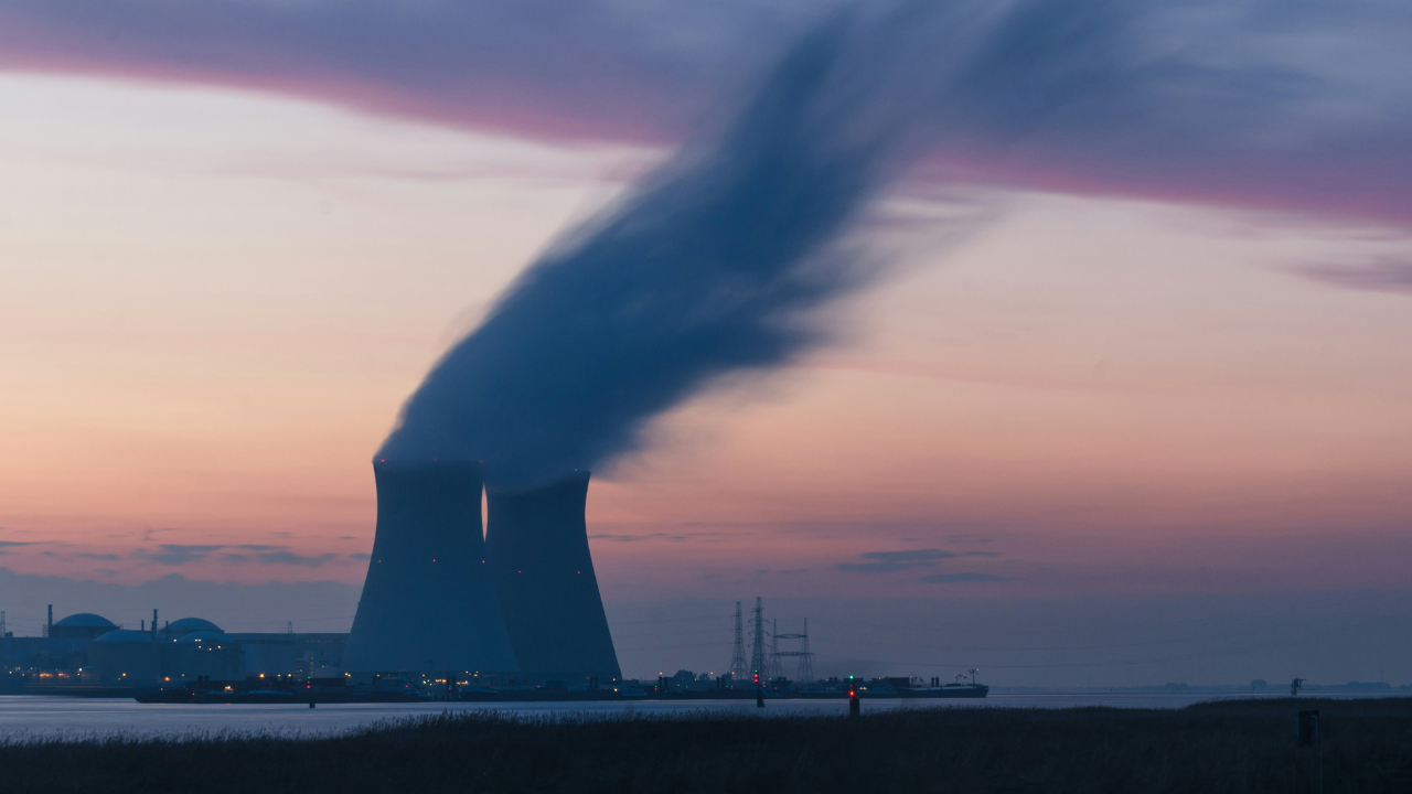 Vídeo del incendio en la central nuclear de Zaporozhye en Ucrania