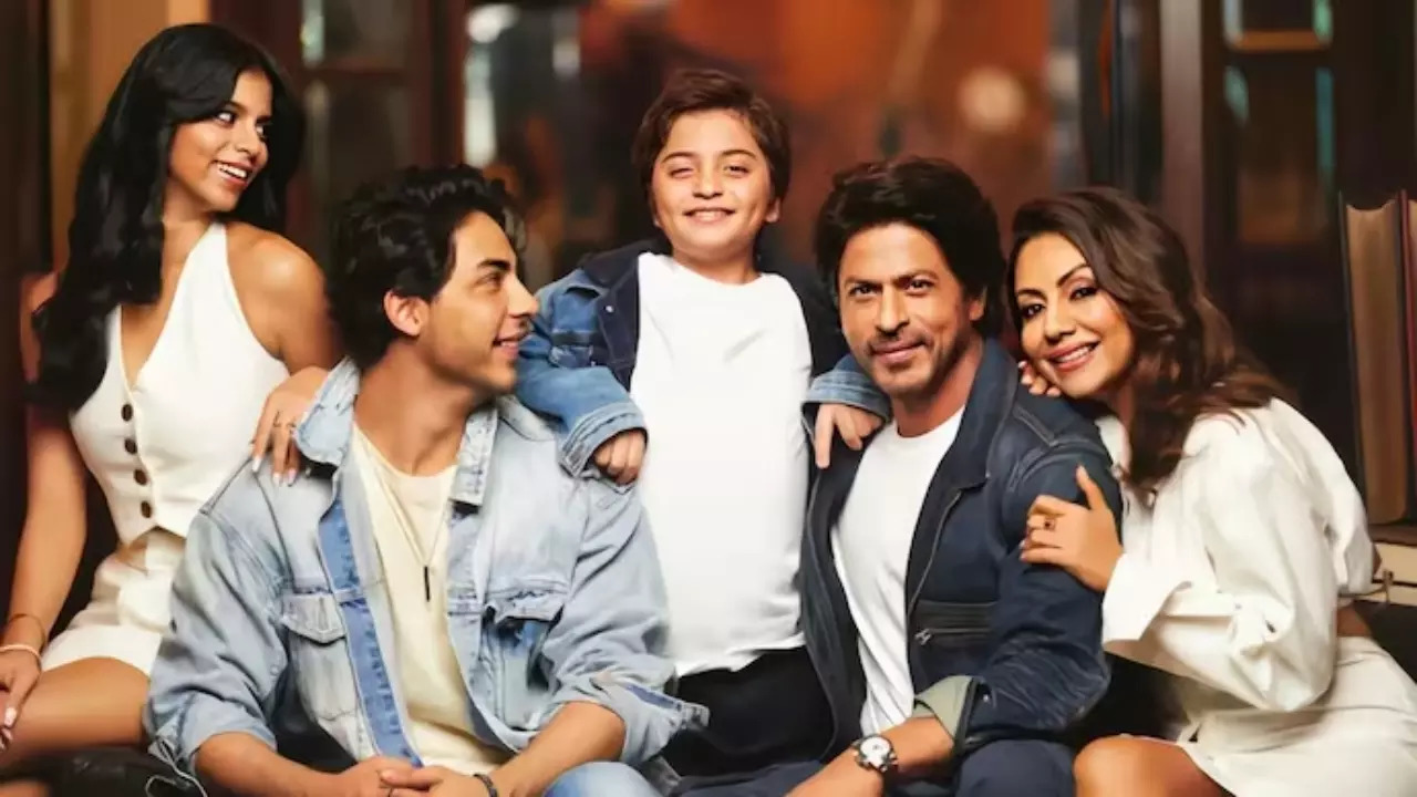 Shah Rukh Khan Calls His Khan-Daan 'Normal' Family. Says 'Want My Kids To Be Humble About Their Privileges'