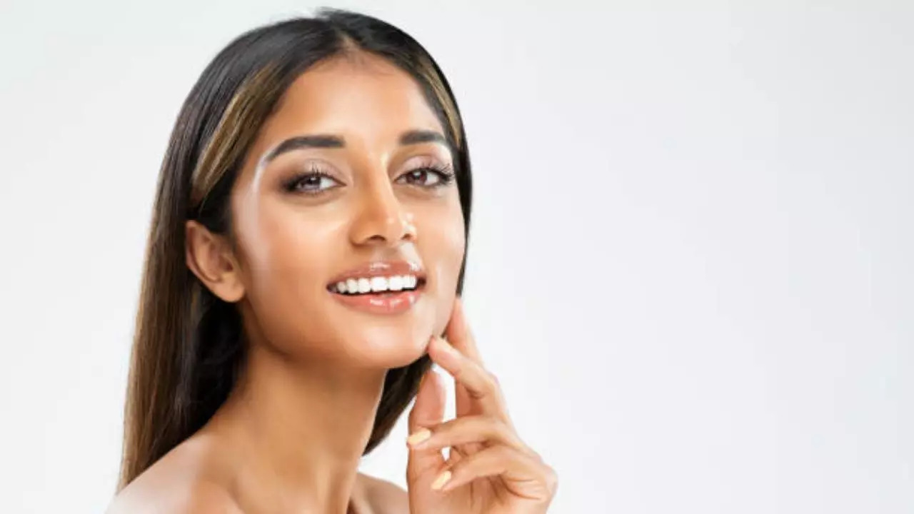 Try These Natural Home Remedies To Reduce Pigmentation