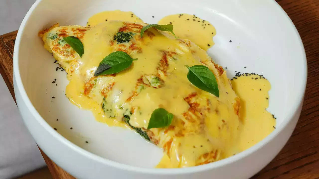 The Secret To Making The Perfect Cheese Omelette