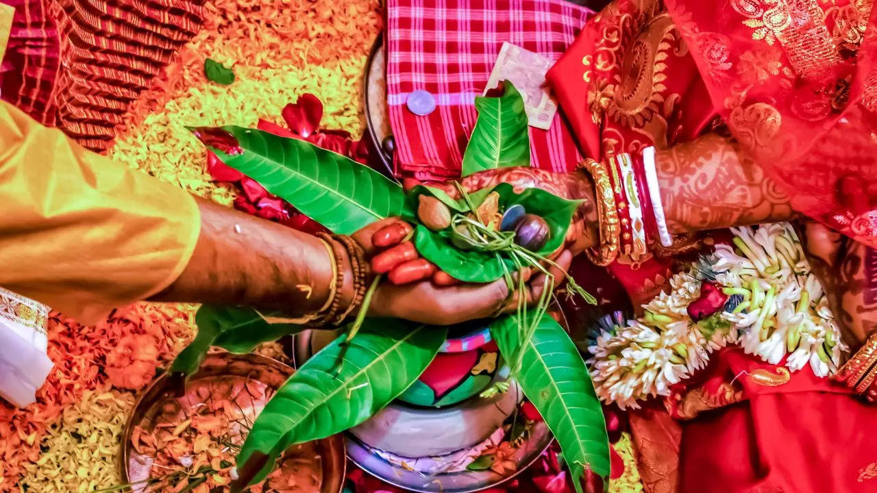 Weird Marriages In India here some rituals across nation shows strange wedding rules