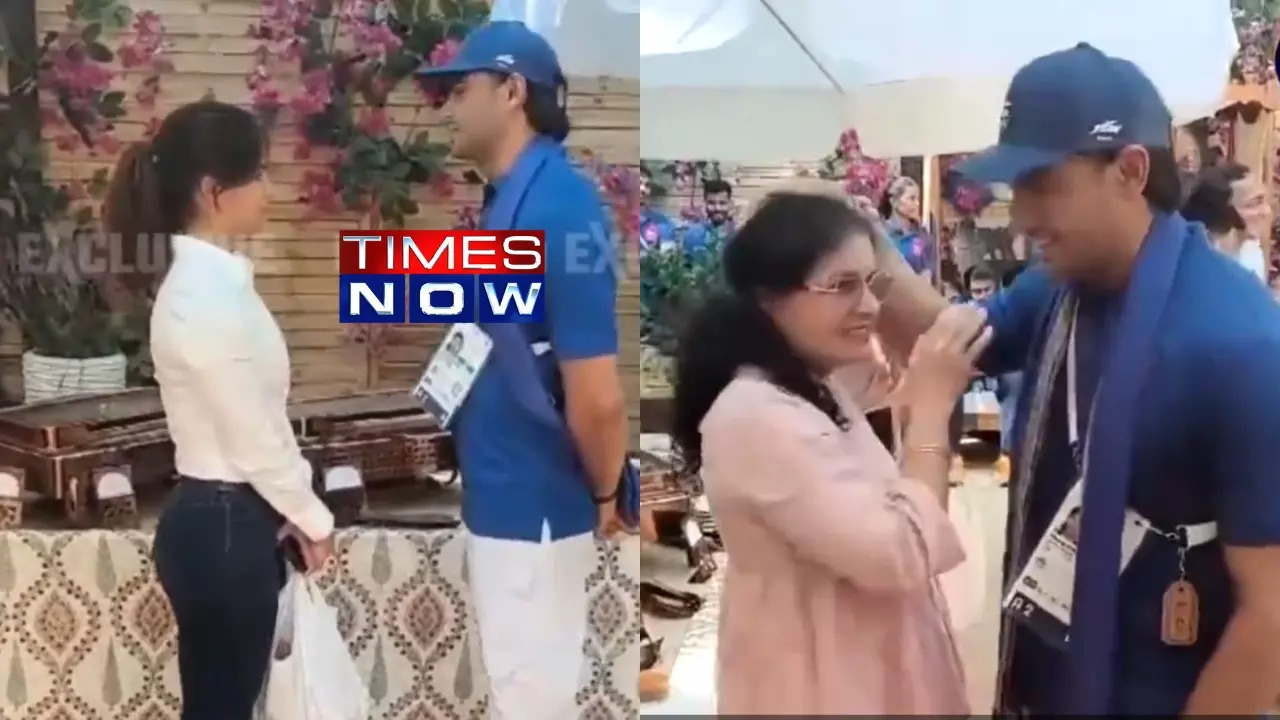 Neeraj Chopra had separate chats with Manu Bhaker and her mother, Sumedha. | Courtesy: Social media