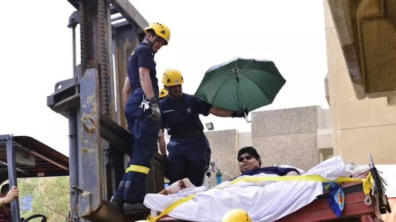 Khalid was transported from his home in Jazan to King Fahad Medical City in Riyadh using a specially designed bed.