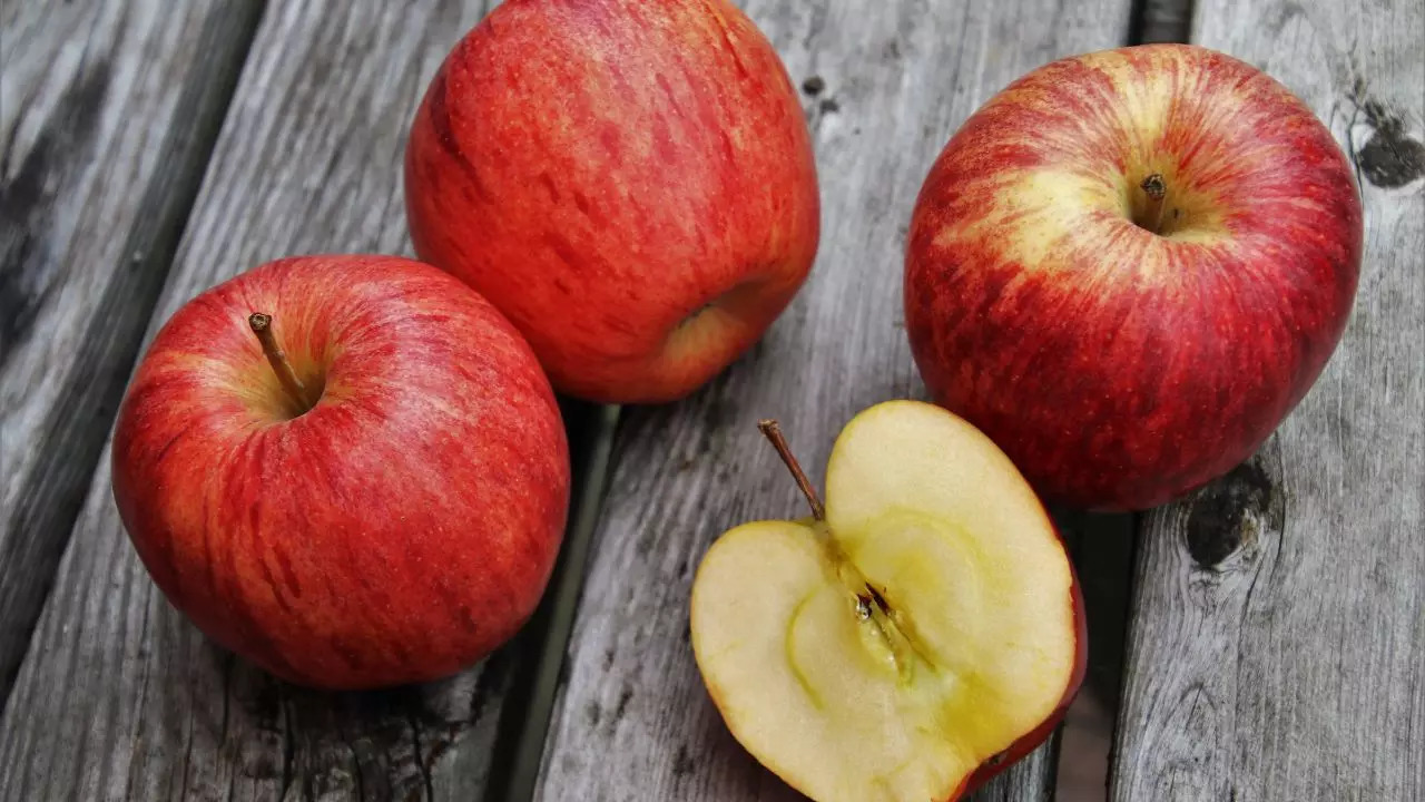 ​Know How Apple Can Help In Weight Loss