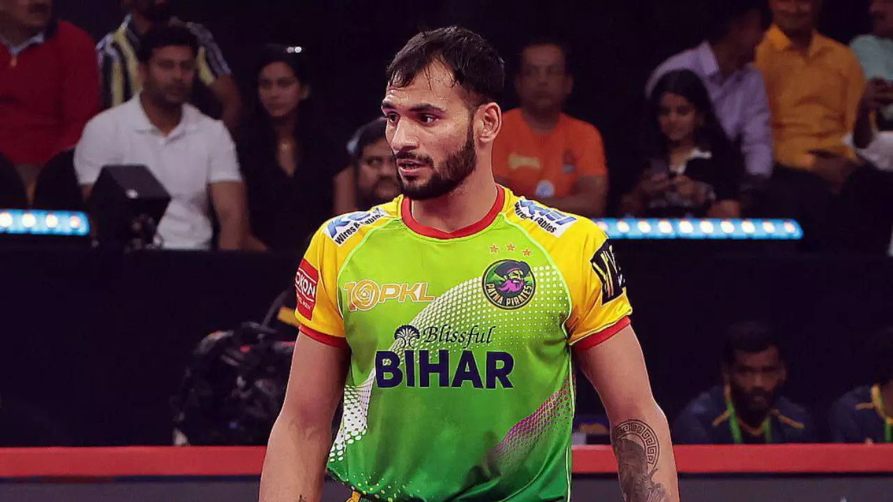 Sachin Tanwar in action during a PKL match