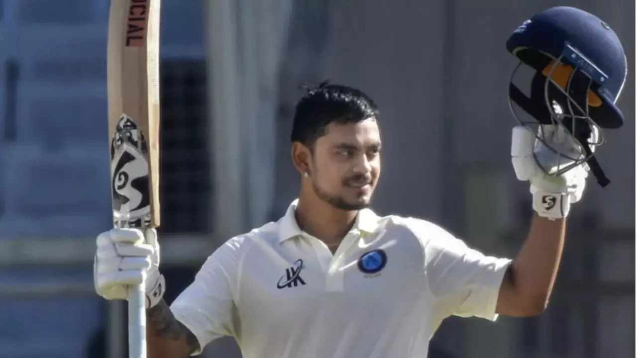 Ishan Kishan Makes Grand Comeback After BCCI Central Contract Snub; Scores MASSIVE Century