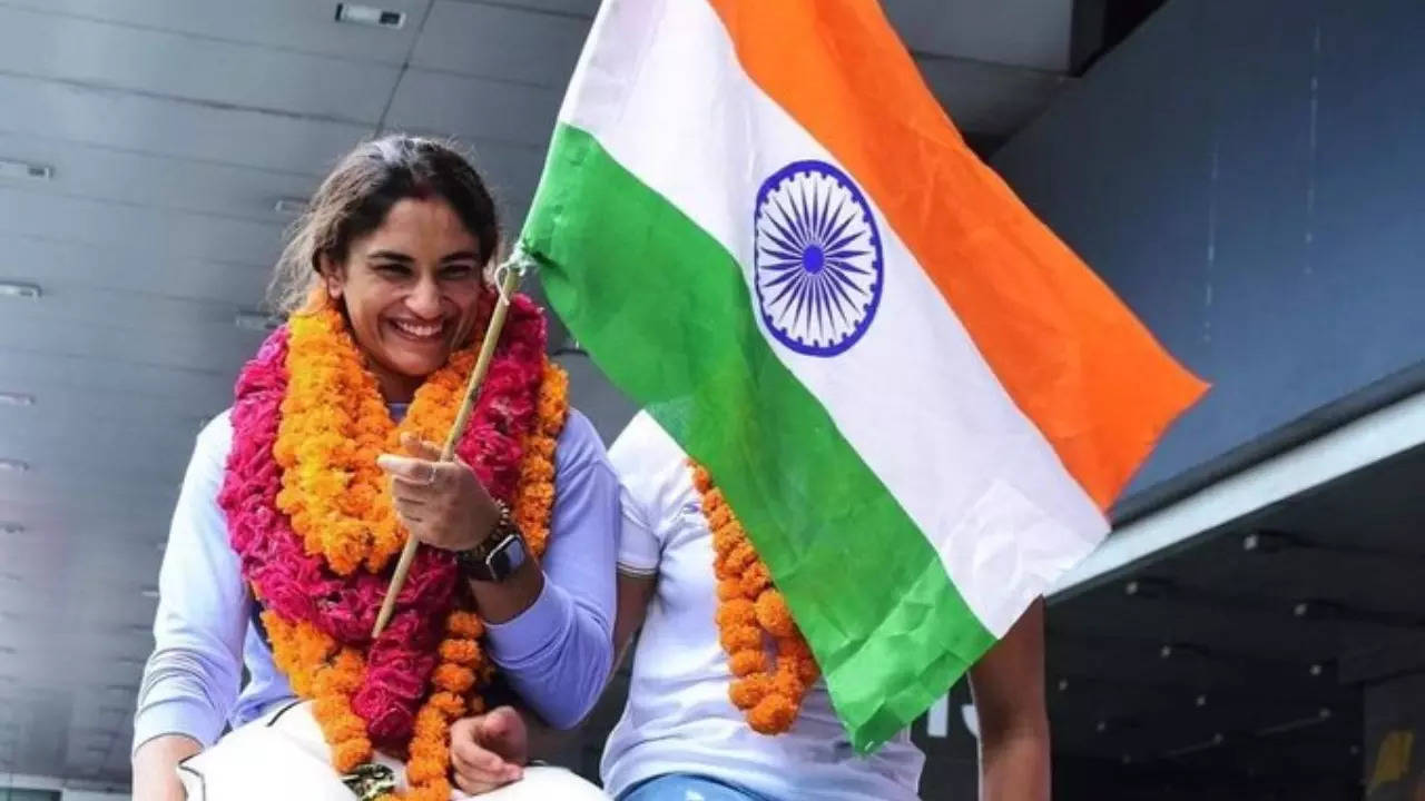 Vinesh Phogat Returns To India