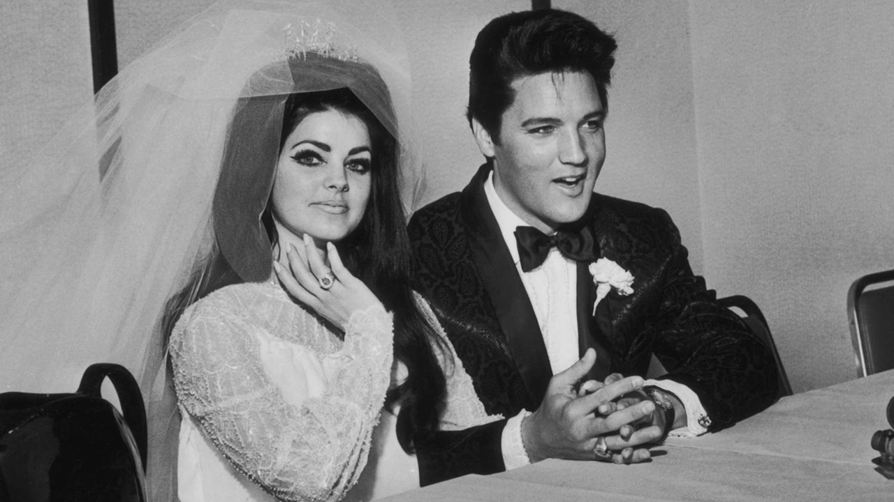 Priscilla Presley Pays Tribute To Elvis On His Death Anniversary