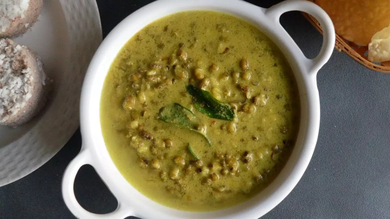 Cherupayar Lentil Curry