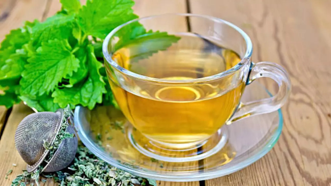 Why Lemon Balm Tea Is A Healthier Alternative To Caffeine