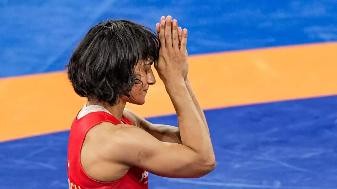 Vinesh Phogat Receives A Gold Medal At Her Hometown After Paris Olympics  2024 | Times Now