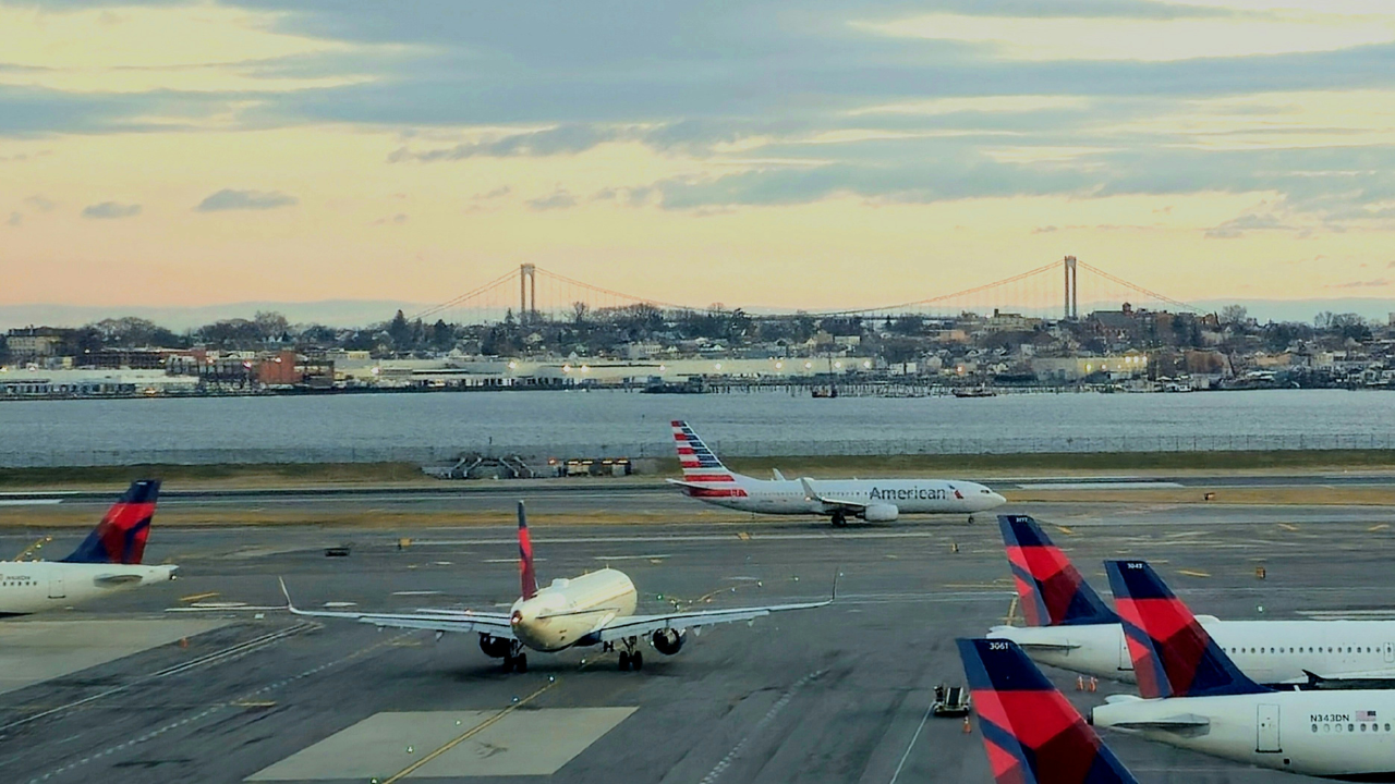 Ground stop at LaGuardia and Newark airports: List of canceled and delayed flights to New York