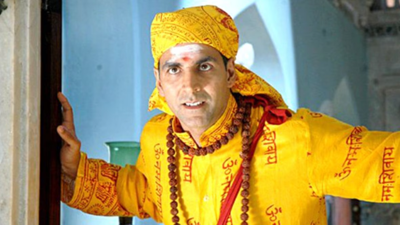 Akshay Kumar in Bhool Bhulaiyaa (2007).