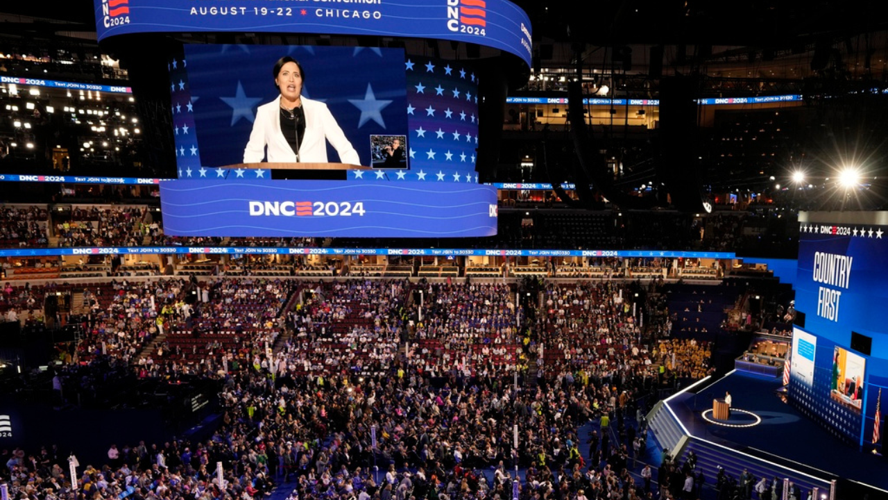 women caucus at dnc forgot national anthem lyrics? laura loomer's claim sparks debate