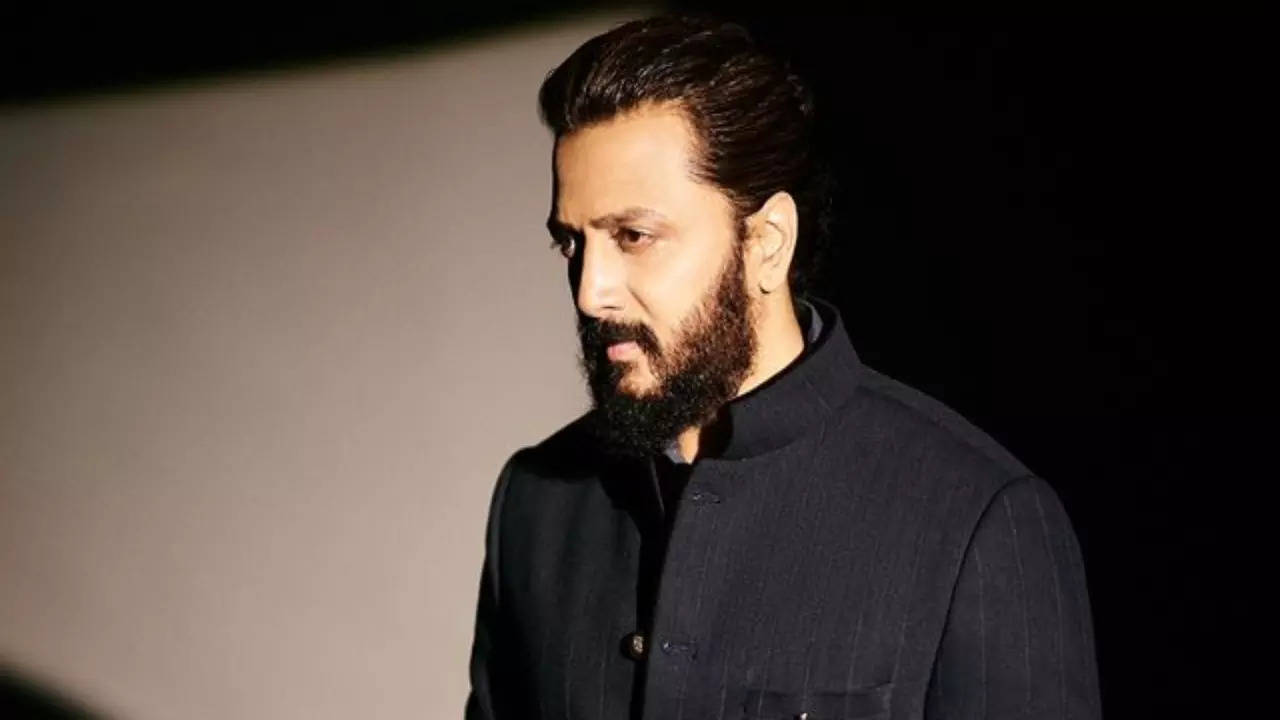 Badlapur Sexual Assault Case: Riteish Deshmukh Expresses Outrage. Writes 'As A Parent, Am Absolutely Disgusted...'