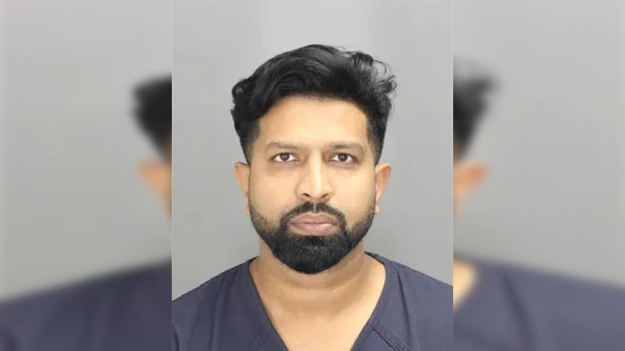 Oumair Aejaz_Indian doctor arrested For Taking Pics Of Naked Adults And Children