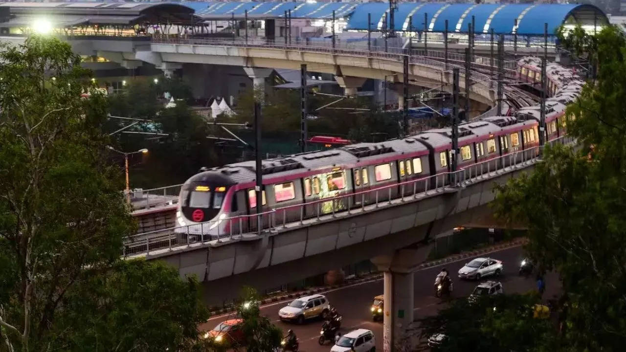 Delhi metro records highest-ever passenger journey