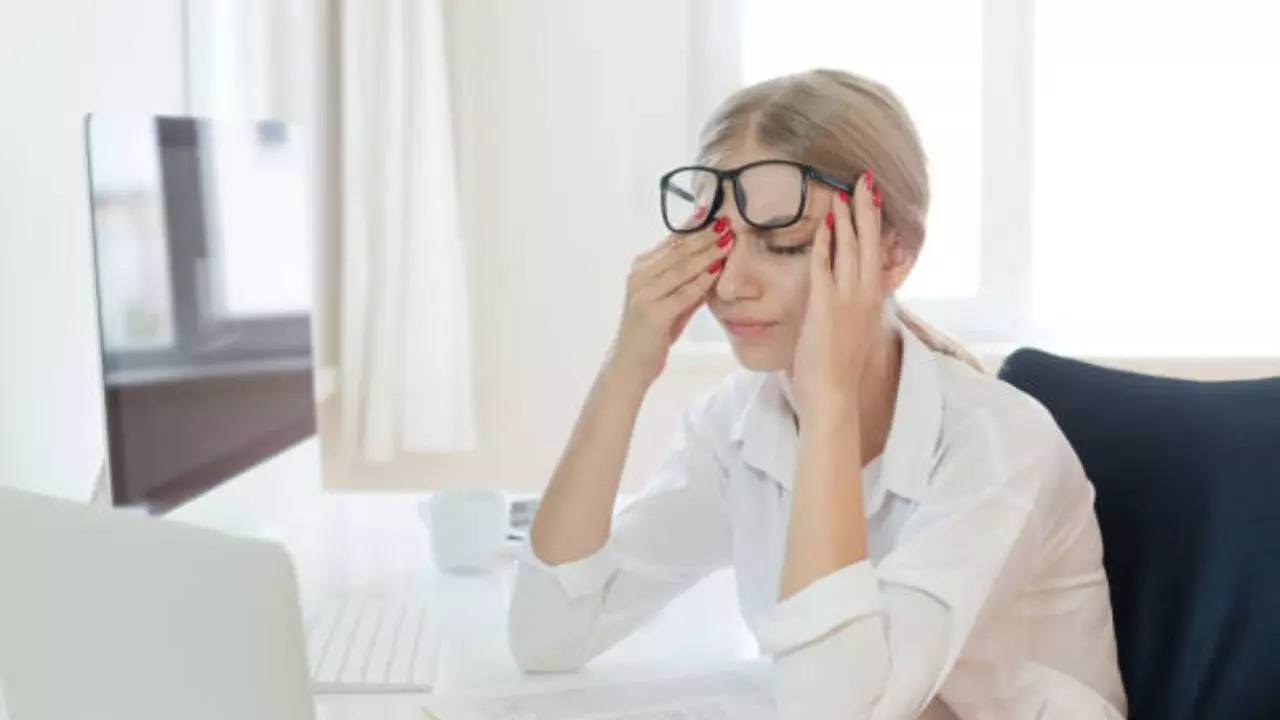 Stress Can Impact Your Vision: Expert Shares Symptoms To Watch Out For