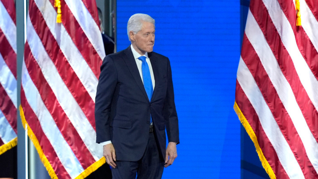 Bill Clinton at DNC - AP