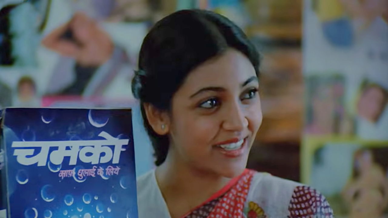 Deepti Naval was nicknamed Miss Chamko in Chashme Buddoor. (Image Credit: YouTube)