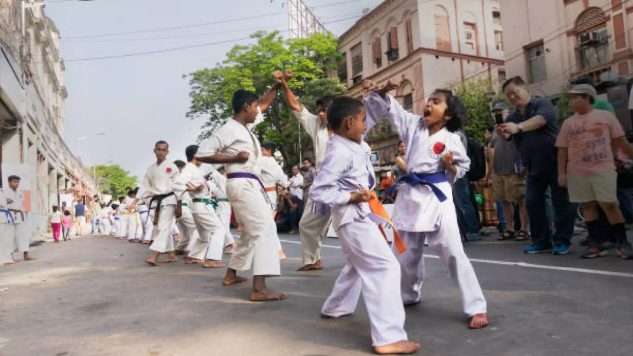 Maharashtra Govt Issues Guidelines to Ensure Girls' Safety in Schools, Makes Self Defence Training 'Mandatory'