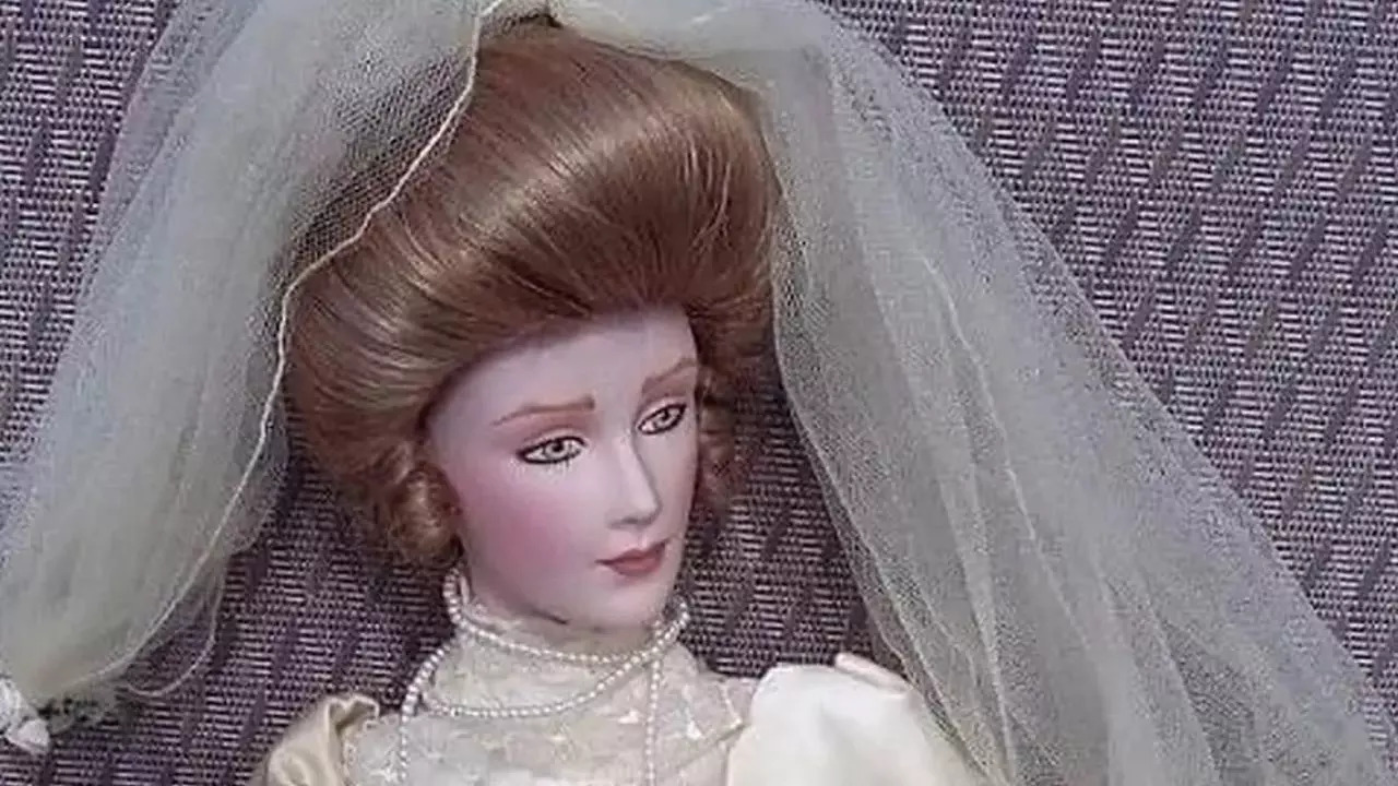 'Stree In England?' Doll Possessed By Spirit Of Jilted Bride Kills 17 Men