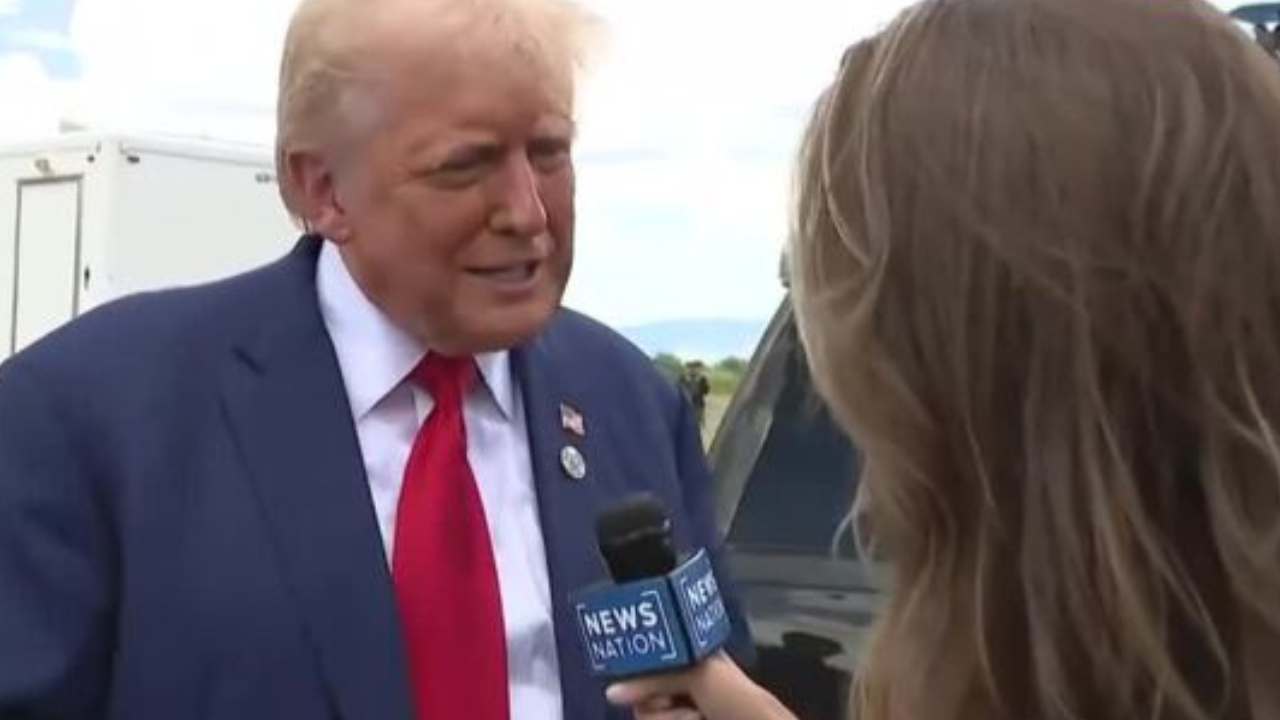 Donald Trump at the US-Mexico border in Arizona