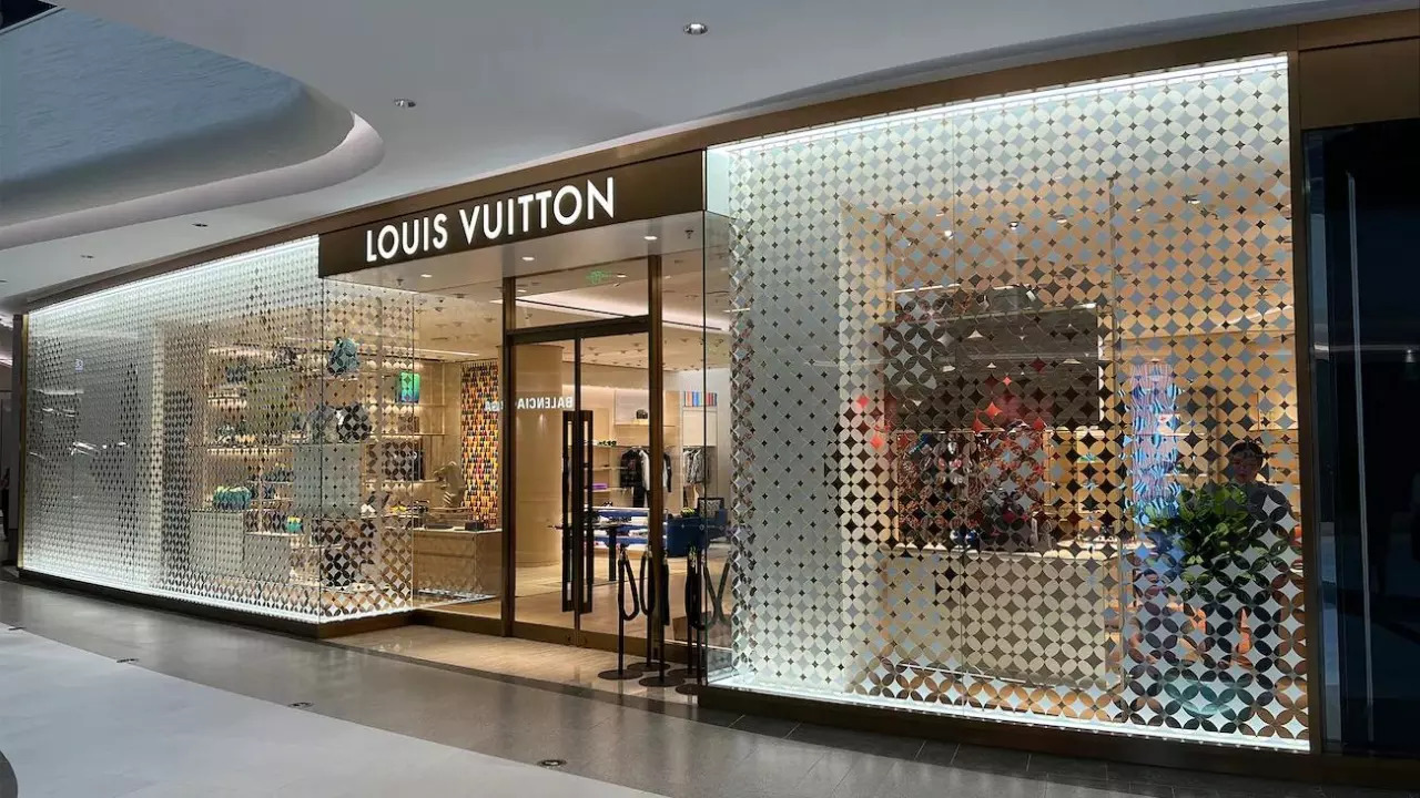 The Louis Vuitton store at StarLight Place shopping centre in Chongqing, China. | Louis Vuitton