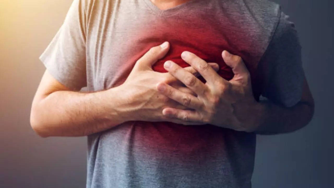 Signs Your Acidity May Be Heart Attack