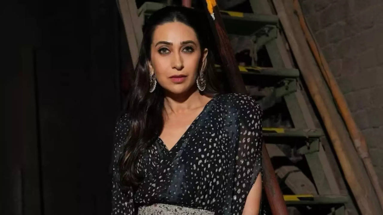 Karisma Kapoor Revisits Days When Actresses Went Behind Trees To Change Outfits On Film Sets