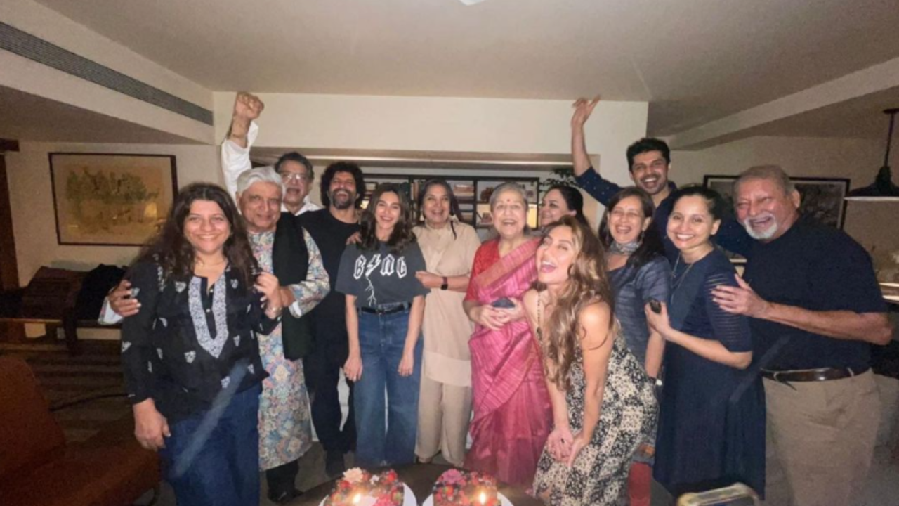 Shabana Azmi Wishes Javed Akhtar's Ex-Wife Honey Irani On Her 'Last' Birthday. Leaves Netizens Perplexed