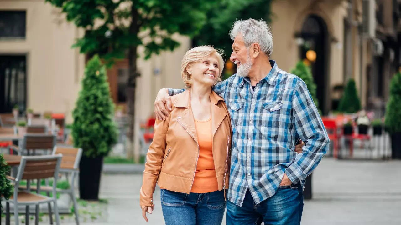 Reasons Why You Should Consider Dating An Older Man