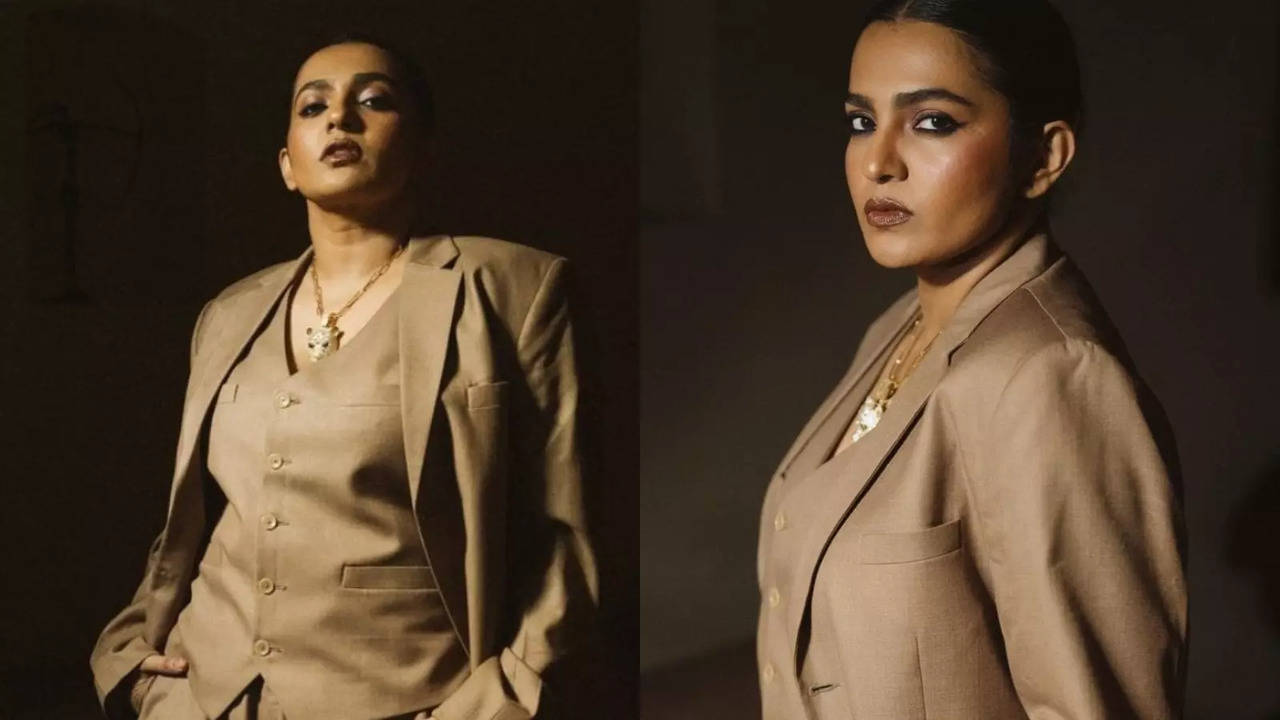 Parvathy Thiruvothu stuns in a brown suit