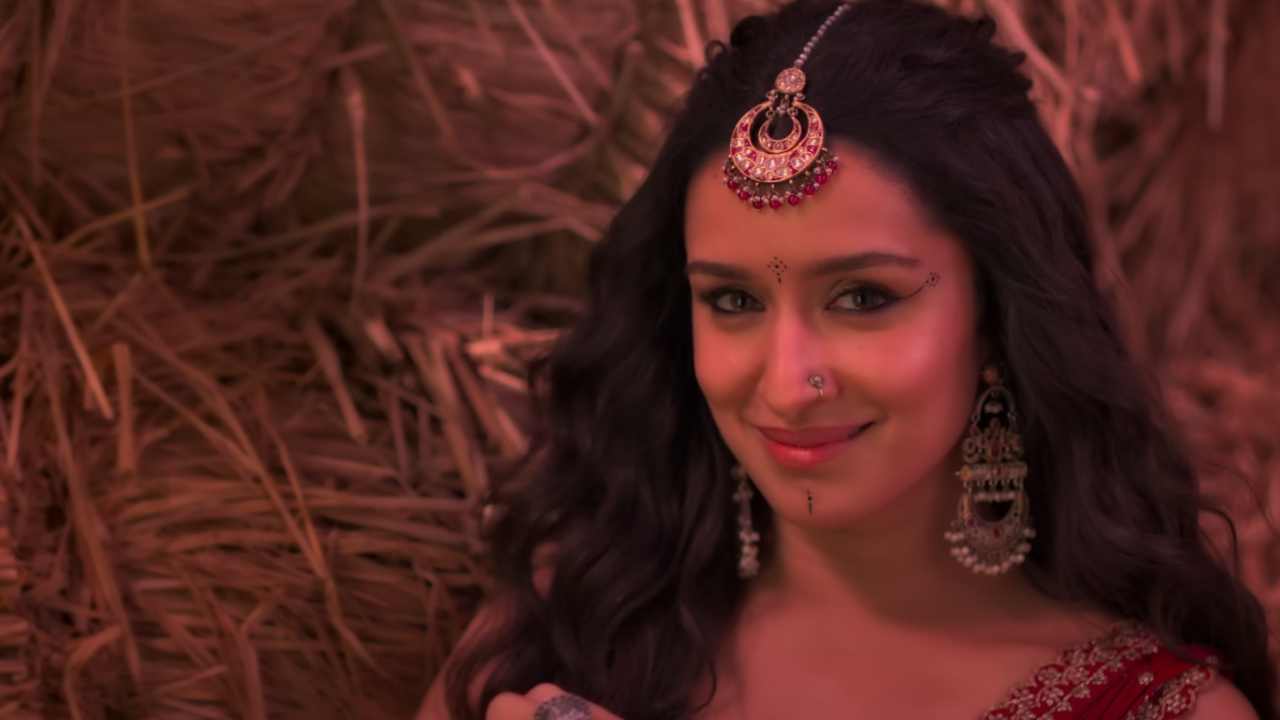 A Step-By-Step Guide For Recreating Shraddha Kapoor's Banjara-Inspired Look From Stree 2 At Home