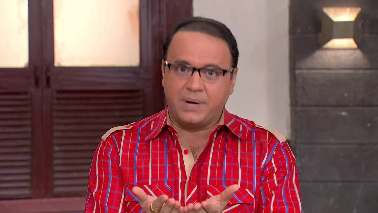 TMKOC's Bhide AKA Mandar Chandwadkar Quashes Rumours Of Him Quitting The Show