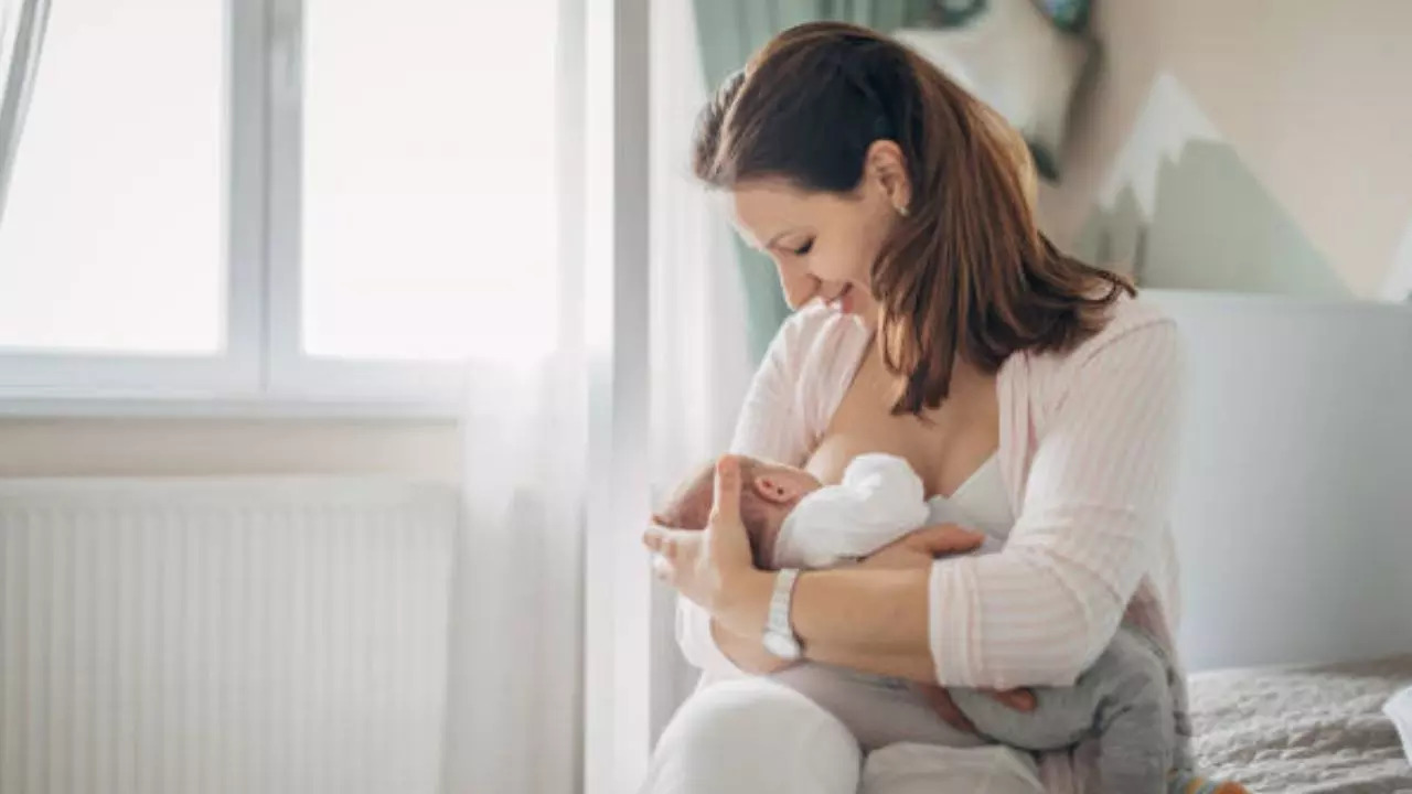 How To Take Care Of Hygiene While Breastfeeding: Expert Shares Tips For New Moms