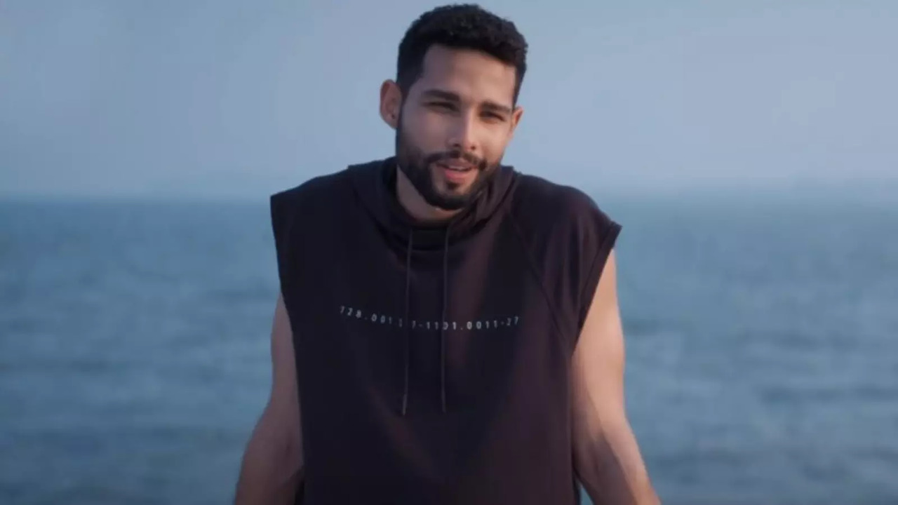 Siddhant Chaturvedi Reminisces Learning Intimacy For Gehraiyaan At Yudhra Trailer Launch