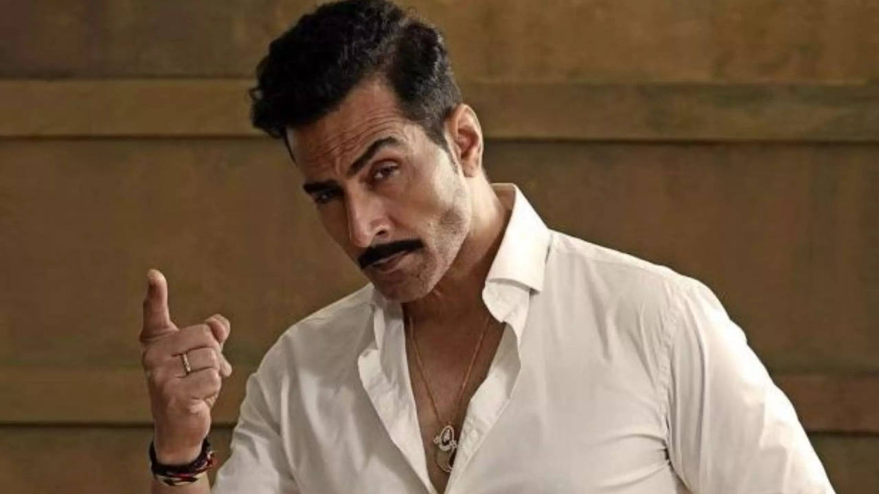 Sudhanshu Pandey Abruptly Left Anupamaa Sets, Confirms An Insider - Exclusive