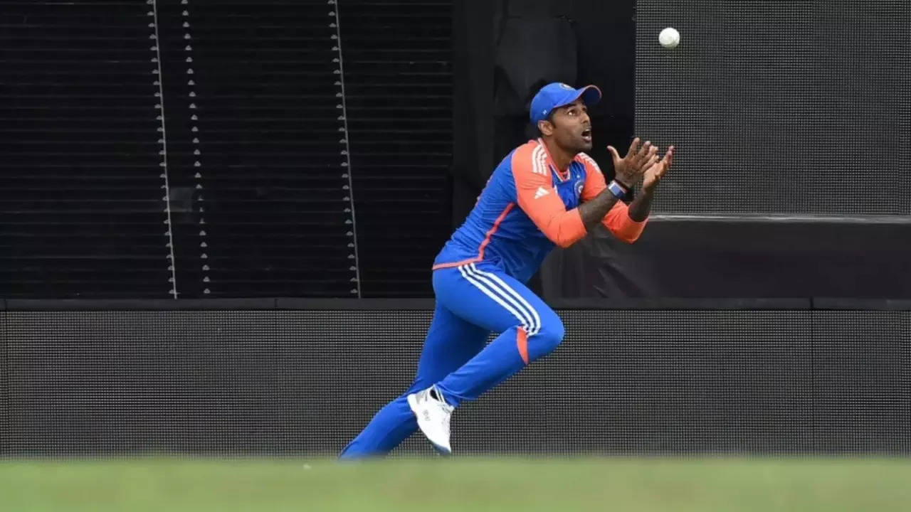 South Africa Star Takes HUGE DIG At Suryakumar Yadav's ICONIC T20 World Cup Final Catch; Gets Schooled By Fans